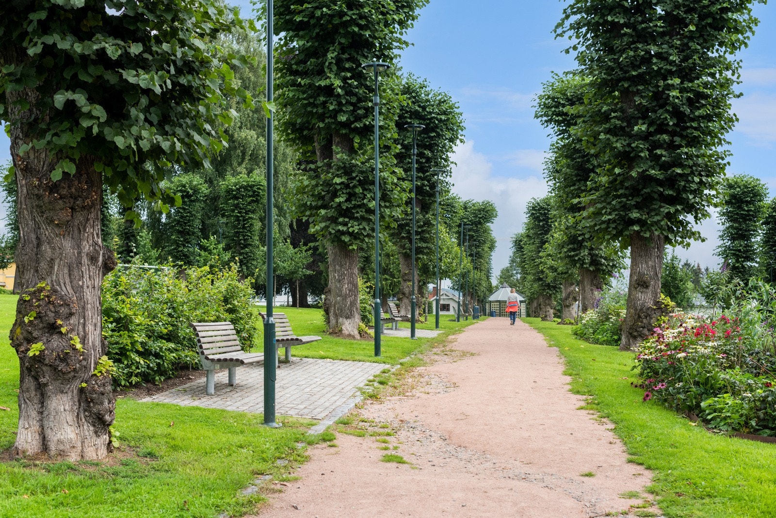 Engene park ligger rett på andre siden av gaten. Galleribilde
