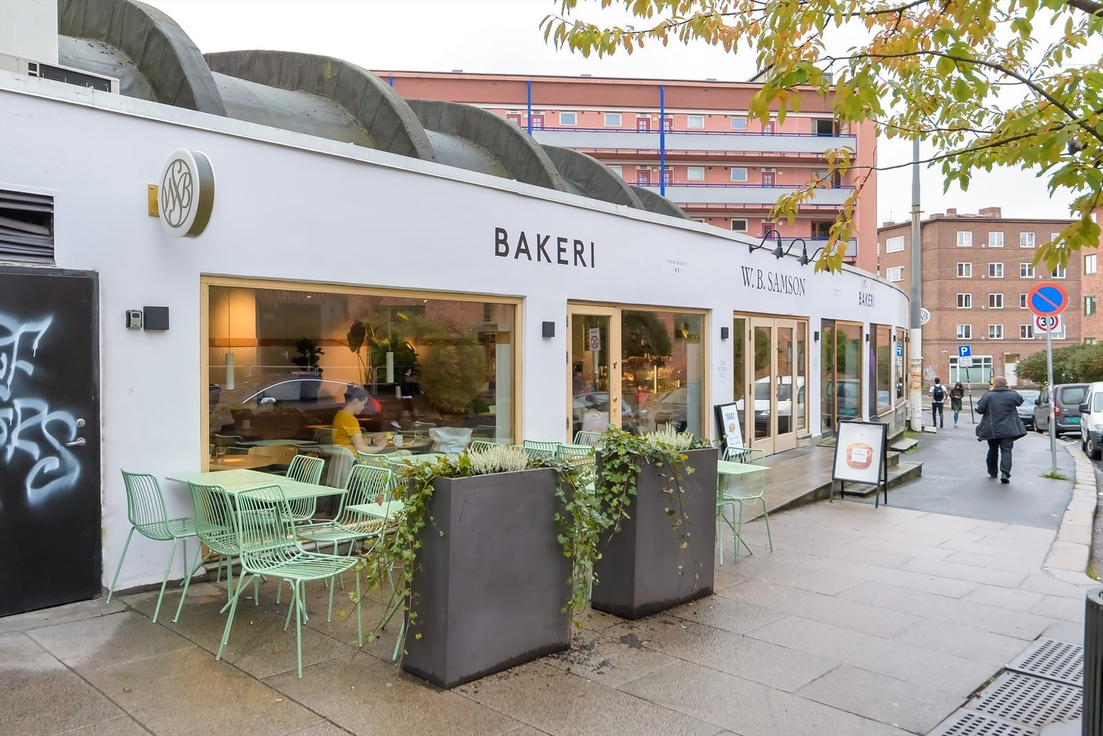 Boligen ligger bare en spasertur unna, og kan by på en rekke spennende kaféer, restauranter og forretninger Galleribilde