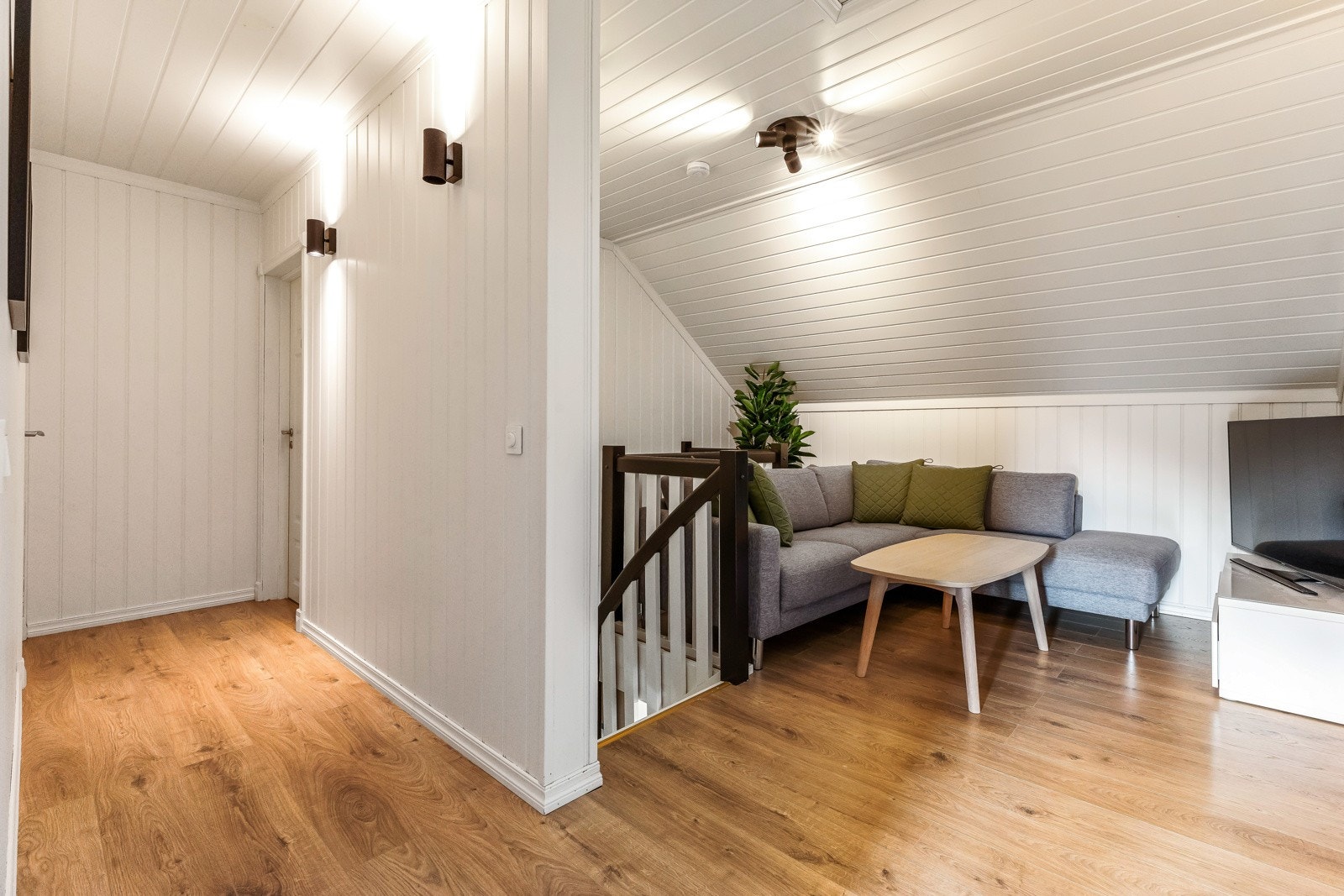 I trappegang oppe er det en liten stuekrok Galleribilde