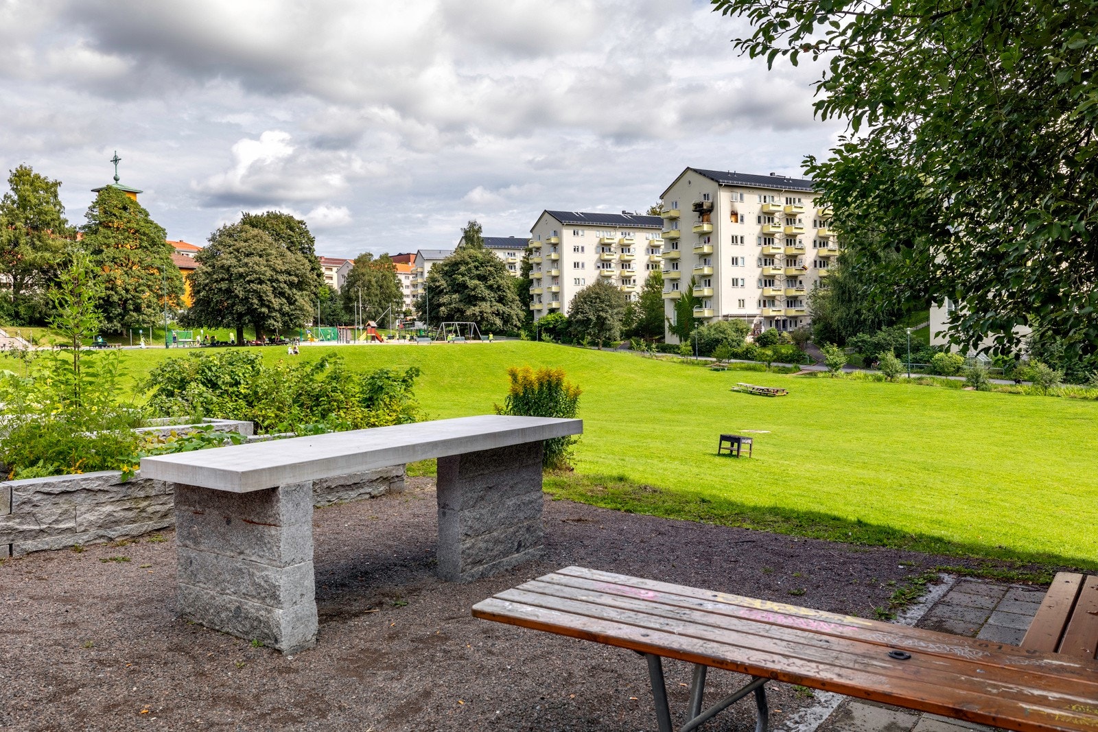 ...med blant annet sittegrupper og flotte grøntareal. Galleribilde