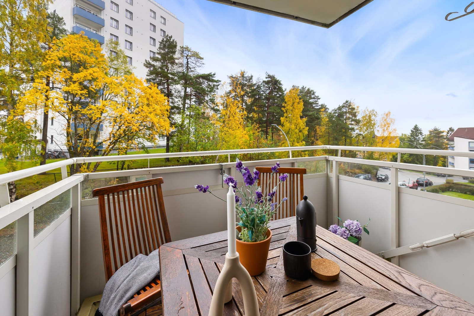 Balkong i betong- og stålkonstruksjoner. Galleribilde