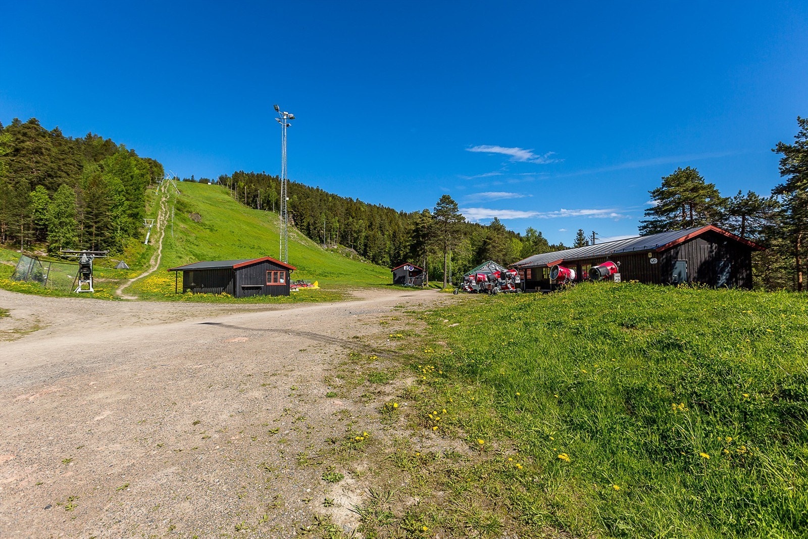 Grefsenkleiva - Bakken er 450 meter lang, 50 meter bred og har en høydeforskjell på 110 meter. Galleribilde
