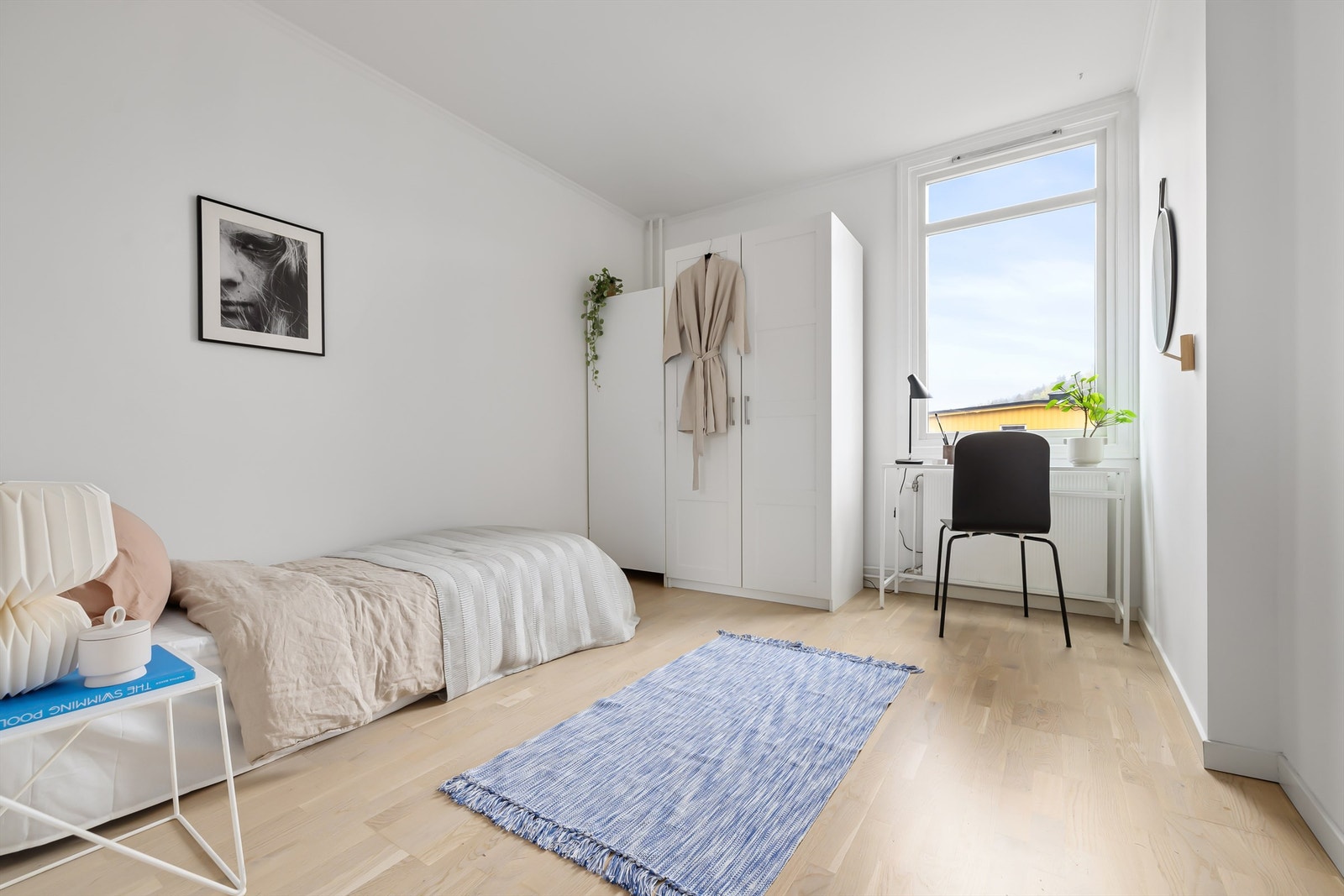 Soverom 2 - Passer perfekt som barnerom, gjesterom eller kontor. Galleribilde