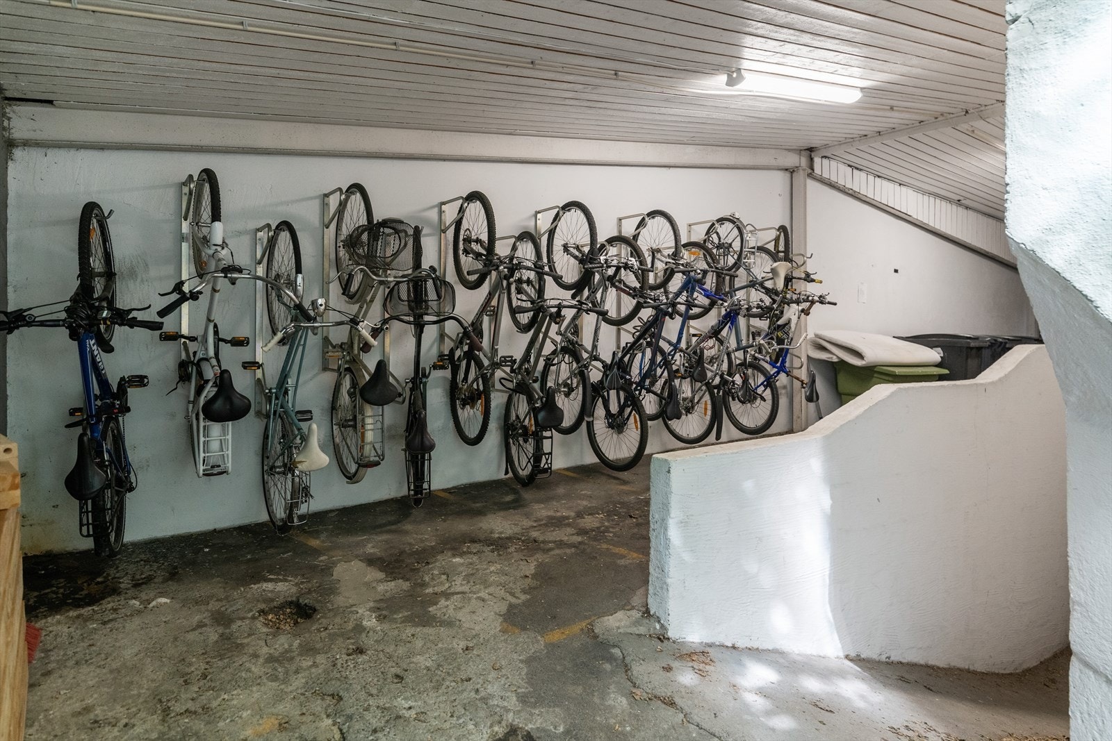 Sykkelparkering lett tilgjengelig. Galleribilde