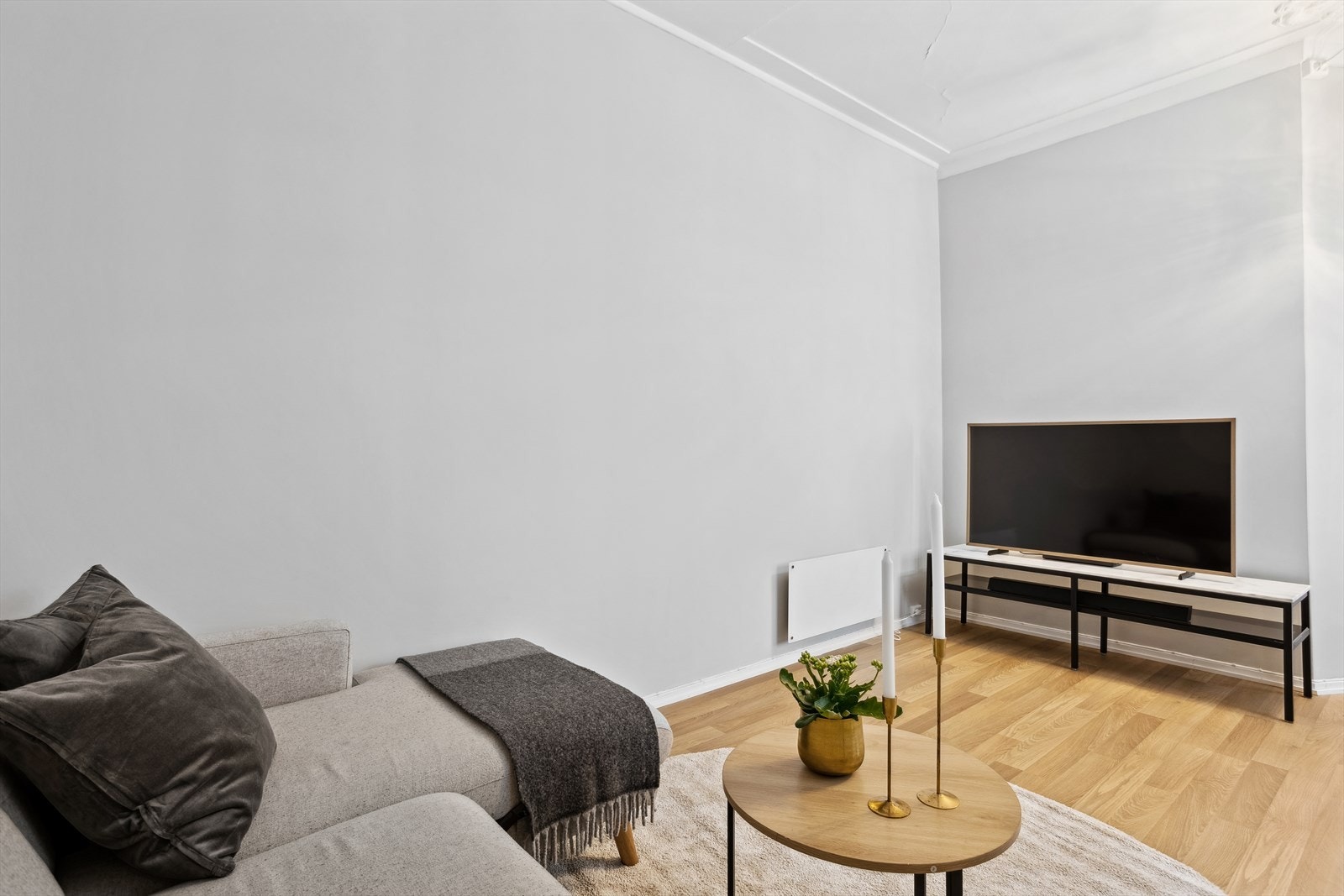 Lettmøblert stueløsning. Galleribilde