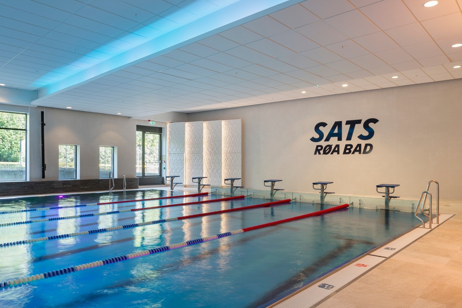 Sats Røa Bad med treningssenter og svømmehall. Galleribilde