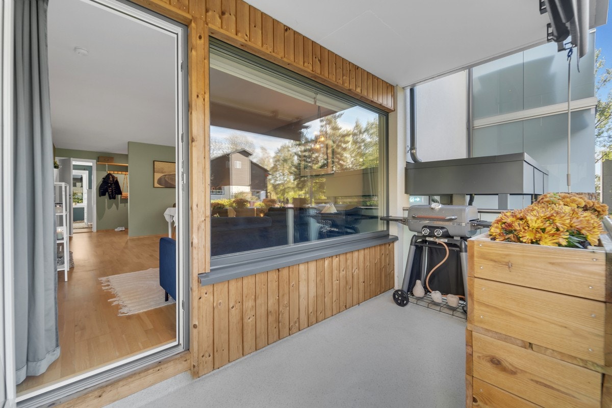 Balkongen vender mot nordvest. Galleribilde