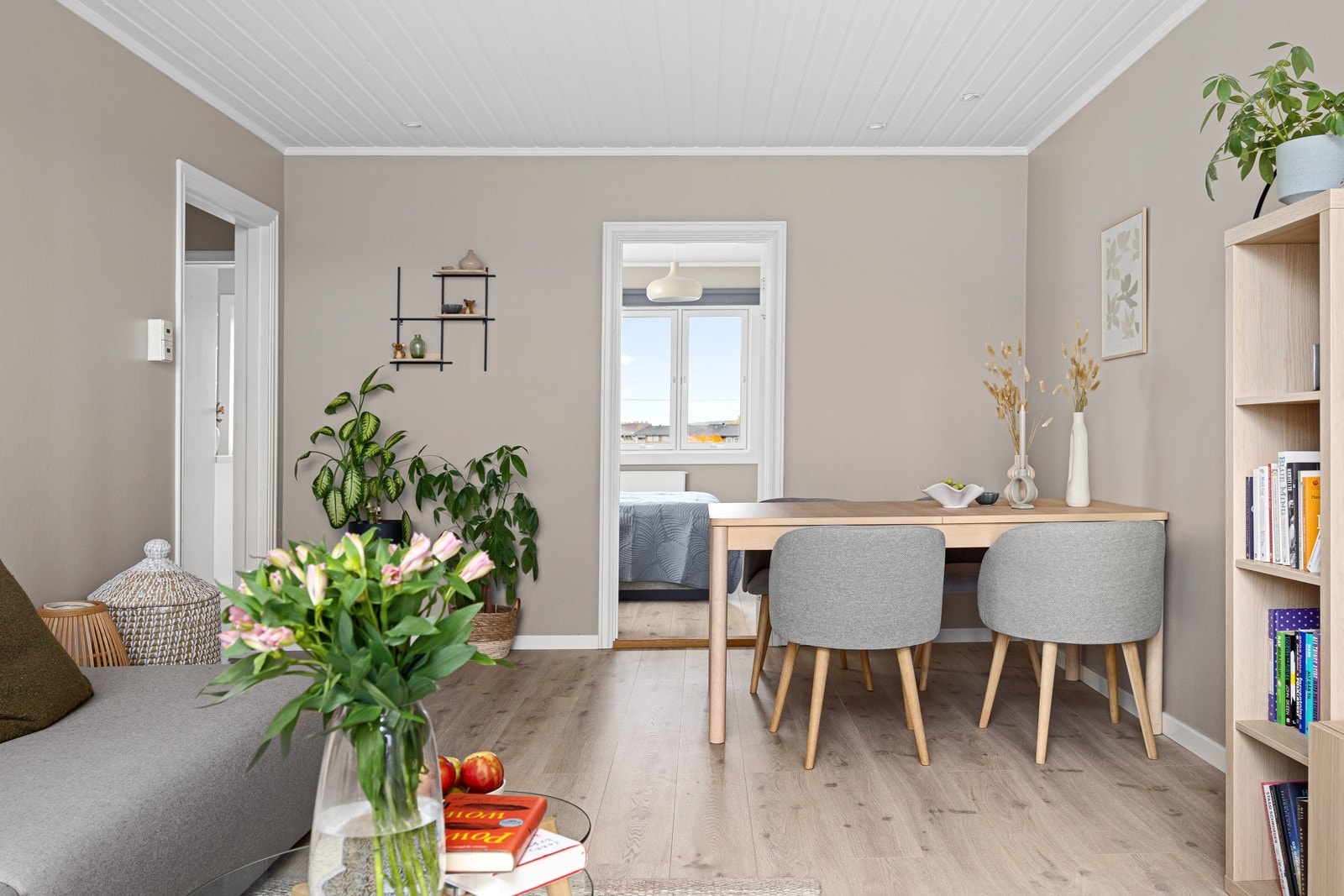 God plass til hyggelig spisegruppe. Galleribilde