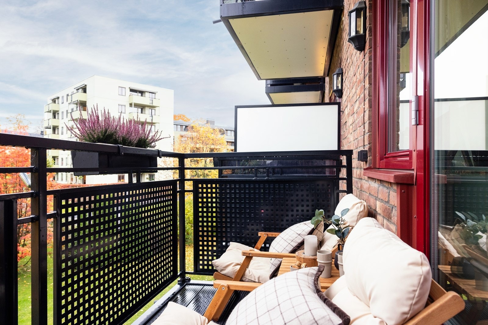 En lys og attraktiv 2-roms leilighet med en solrik balkong. Galleribilde