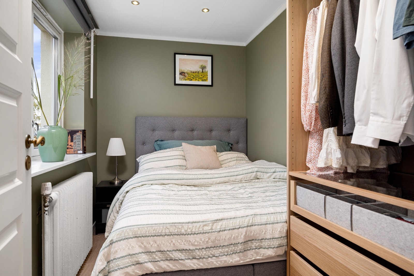 Soverom av god størrelse. Galleribilde