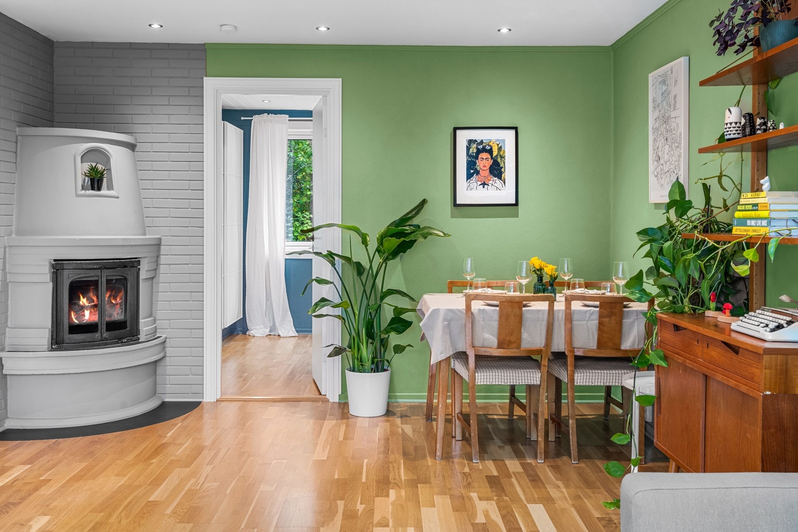 Peisovnen gir godt med varme på kalde vinterdager Galleribilde