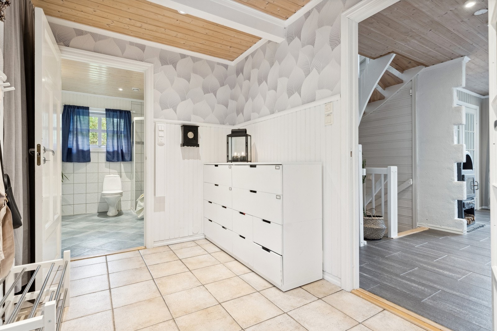 Vindfang som er innredet med fine fliser. Galleribilde