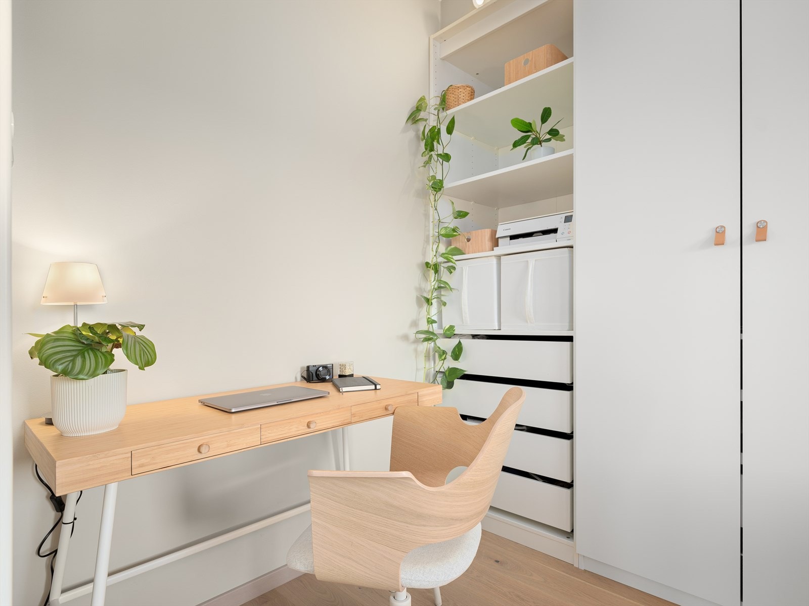- Overflatene ble malt i 2021 - Galleribilde