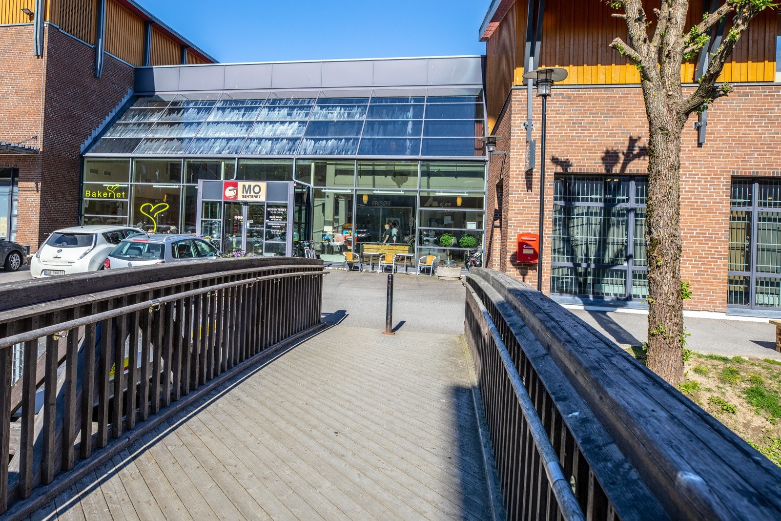 Kort gangavstand til Rotnes sentrum og Mosenteret. Galleribilde