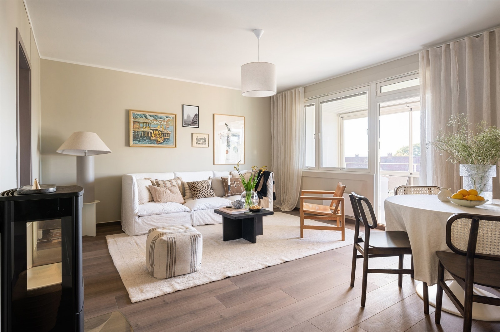 Krogsveen v/ Nhut Nam Huynh har gleden av å presentere Vallefaret 12! Galleribilde