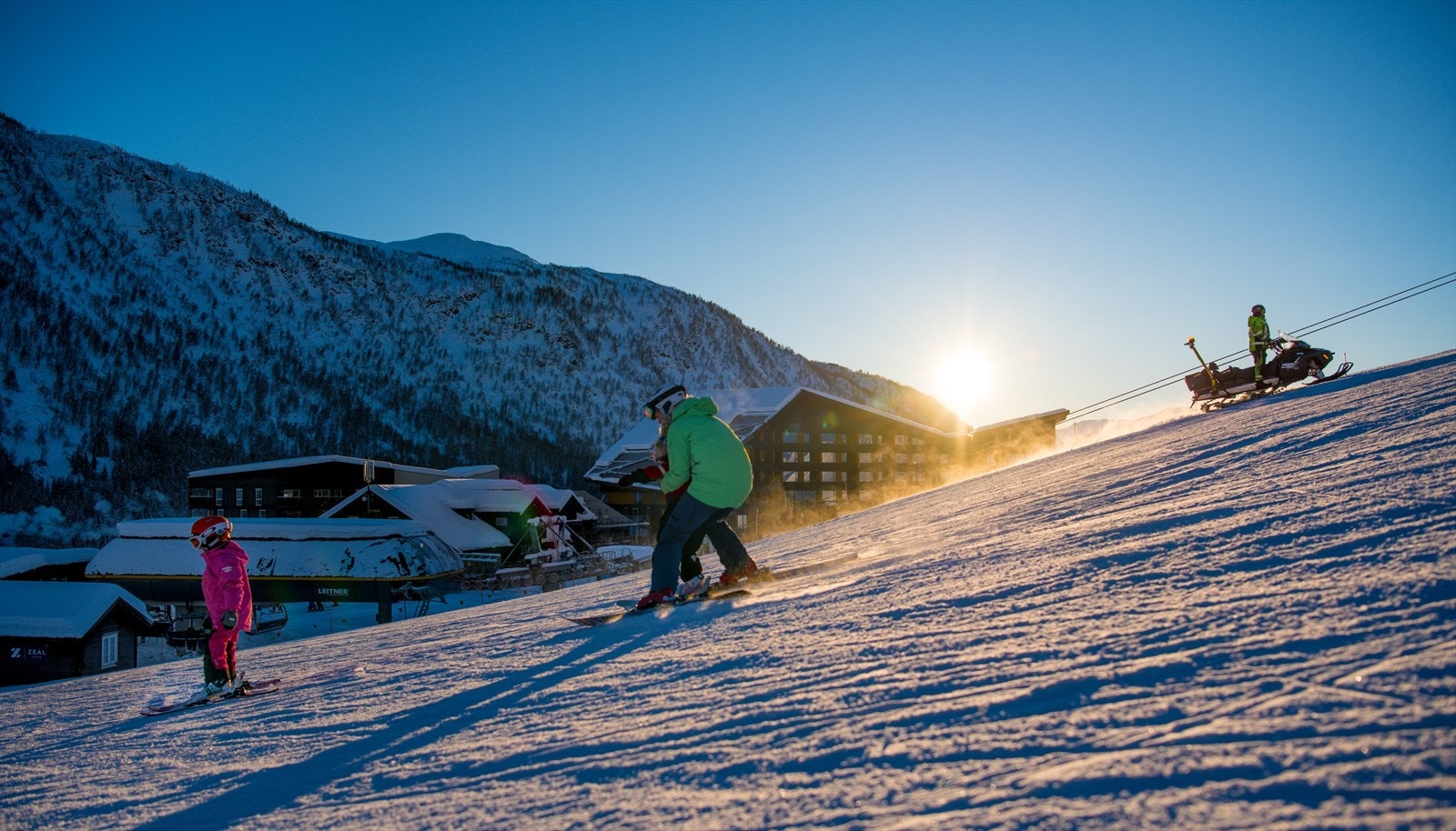 Skiskole er en av mange gode tilbud du får i bakkene i Myrkdalen. Galleribilde