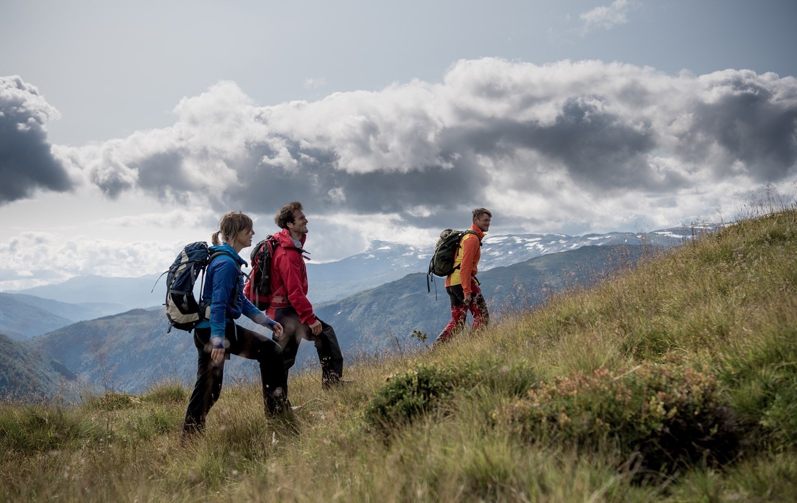 Myrkdalen er det perfekte utgangspunktet for endeløse vandreturer på høyfjellet, alpint, langrenn og organiserte opplevelsesturer, samt naturopplevelser, sosiale aktiviteter og lek og moro for hele familien. Galleribilde