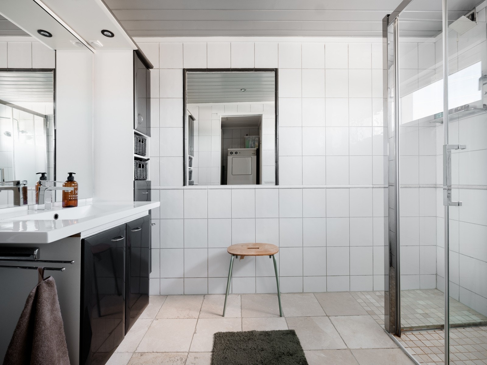 Felles varmtvann i bygget. Galleribilde