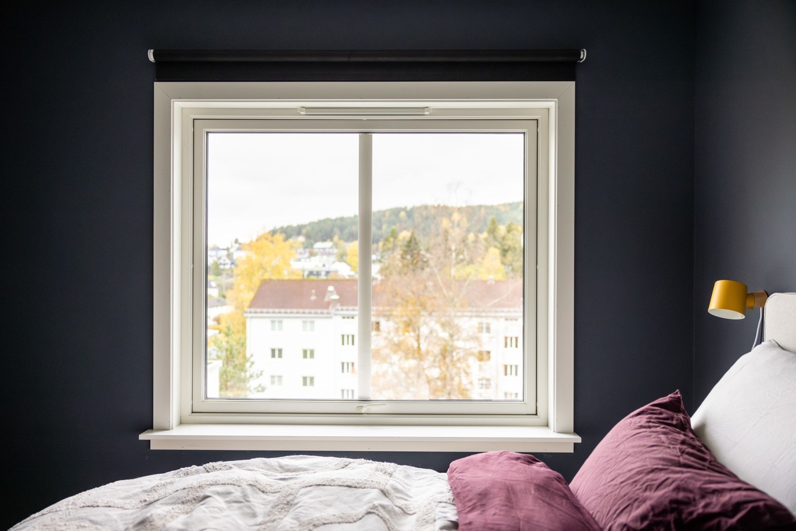 Stor vindusflate som sikrer lysinnslipp og luftemuligheter. Galleribilde