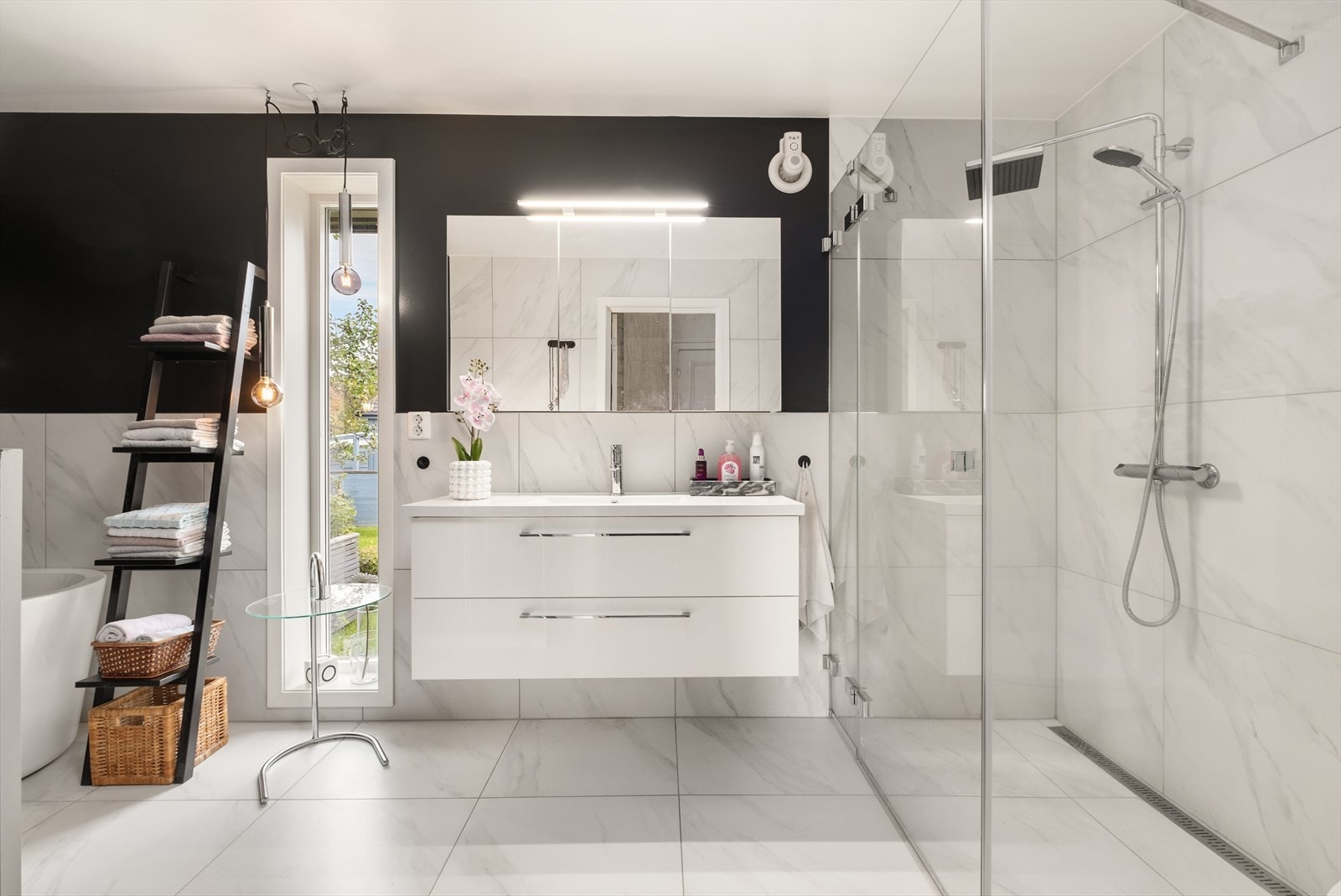 Badet har en behagelig gulvvarme. Galleribilde