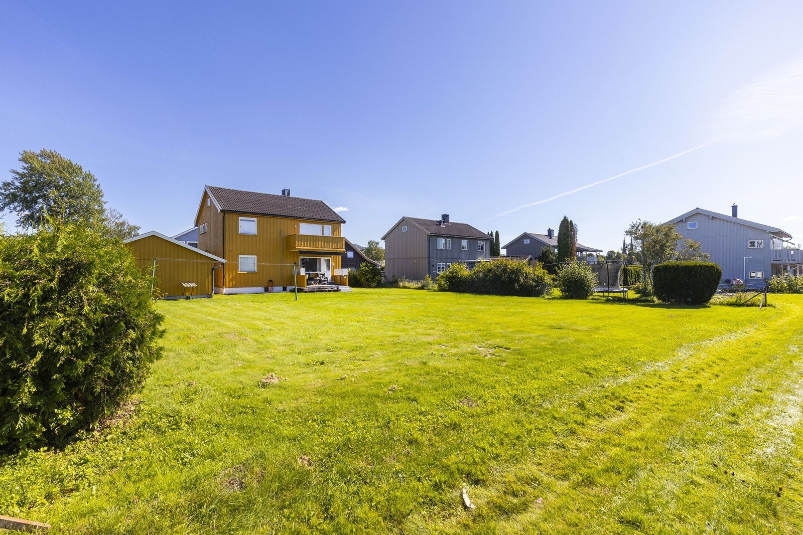 Her kan solen nytes fra tidlig morgen til sen kveld Galleribilde