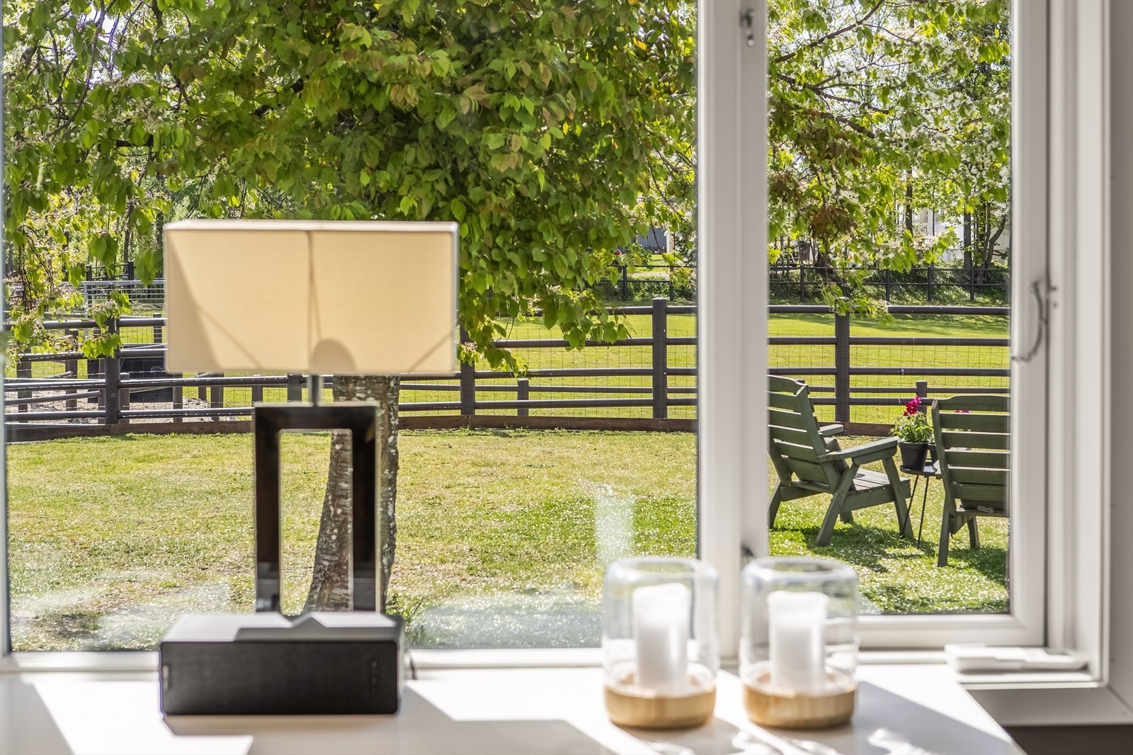 Dette er et landskap som kunne vært et maleri som endres med årstidene! Galleribilde