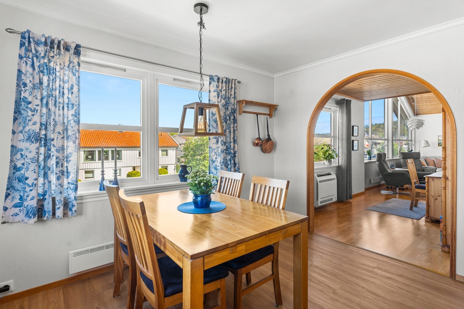 Gjennomgang til stue nr. 2 Galleribilde