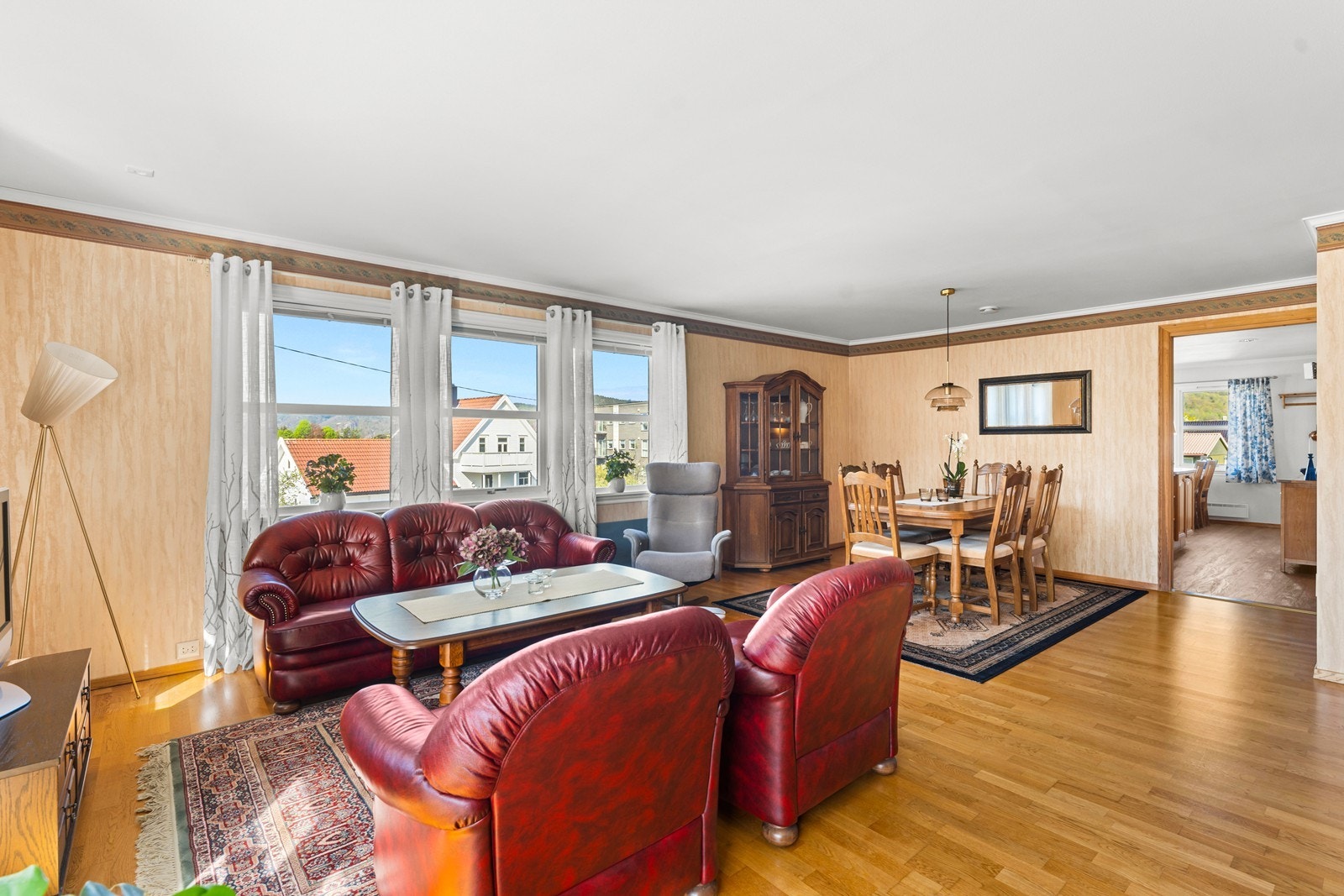 Gjennomgang til kjøkken Galleribilde