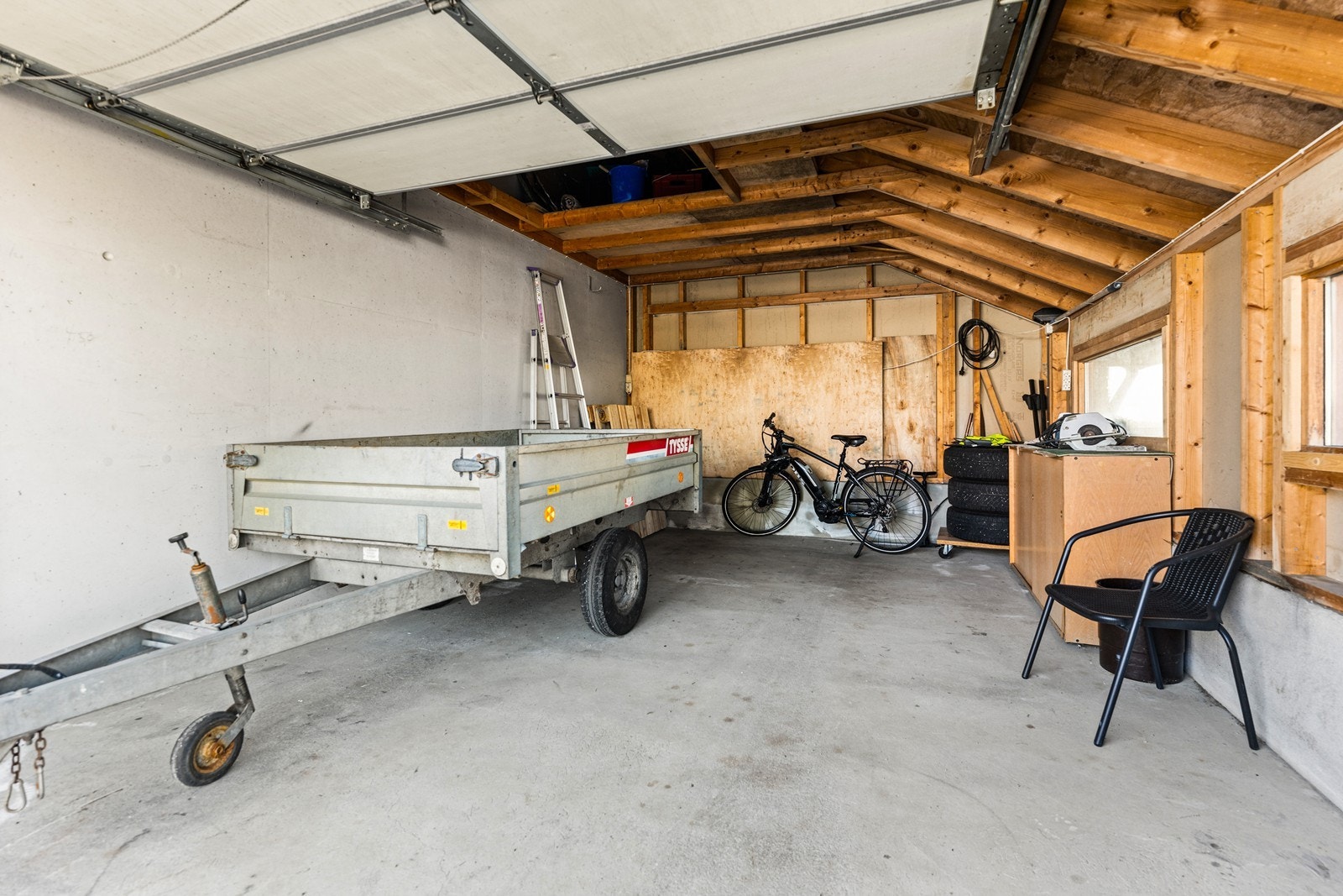 Garasje nr. 2 Galleribilde