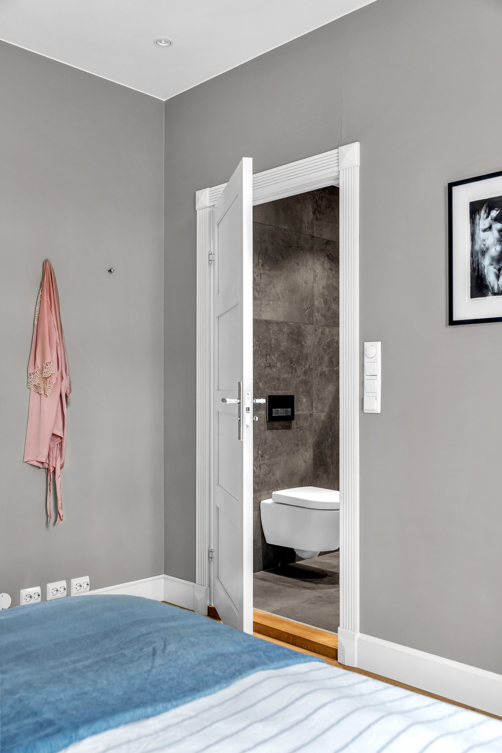 Direkte ankomst til badet fra soverommet Galleribilde