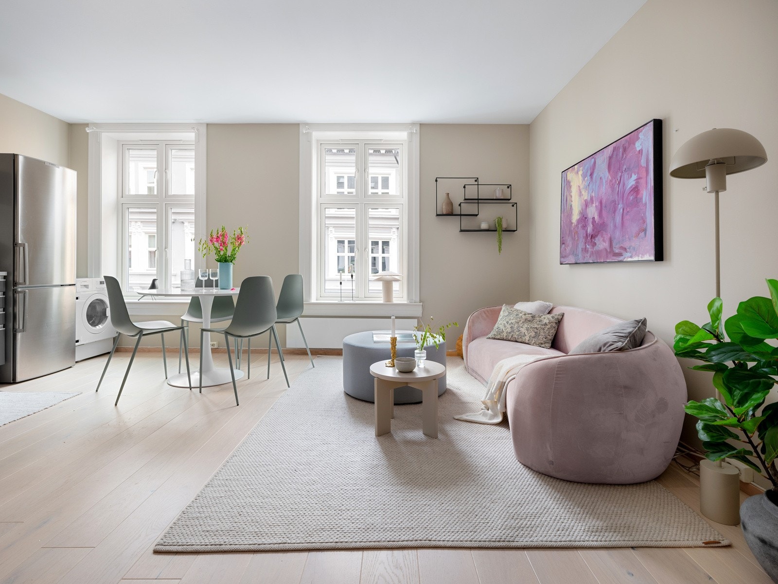 Velkommen til Schweigaards gate 99A , presentert av Schala & Partners avd. Bjørvika / Gamle Oslo ved Henrik Stråkander, tlf. 98 30 02 83. Galleribilde