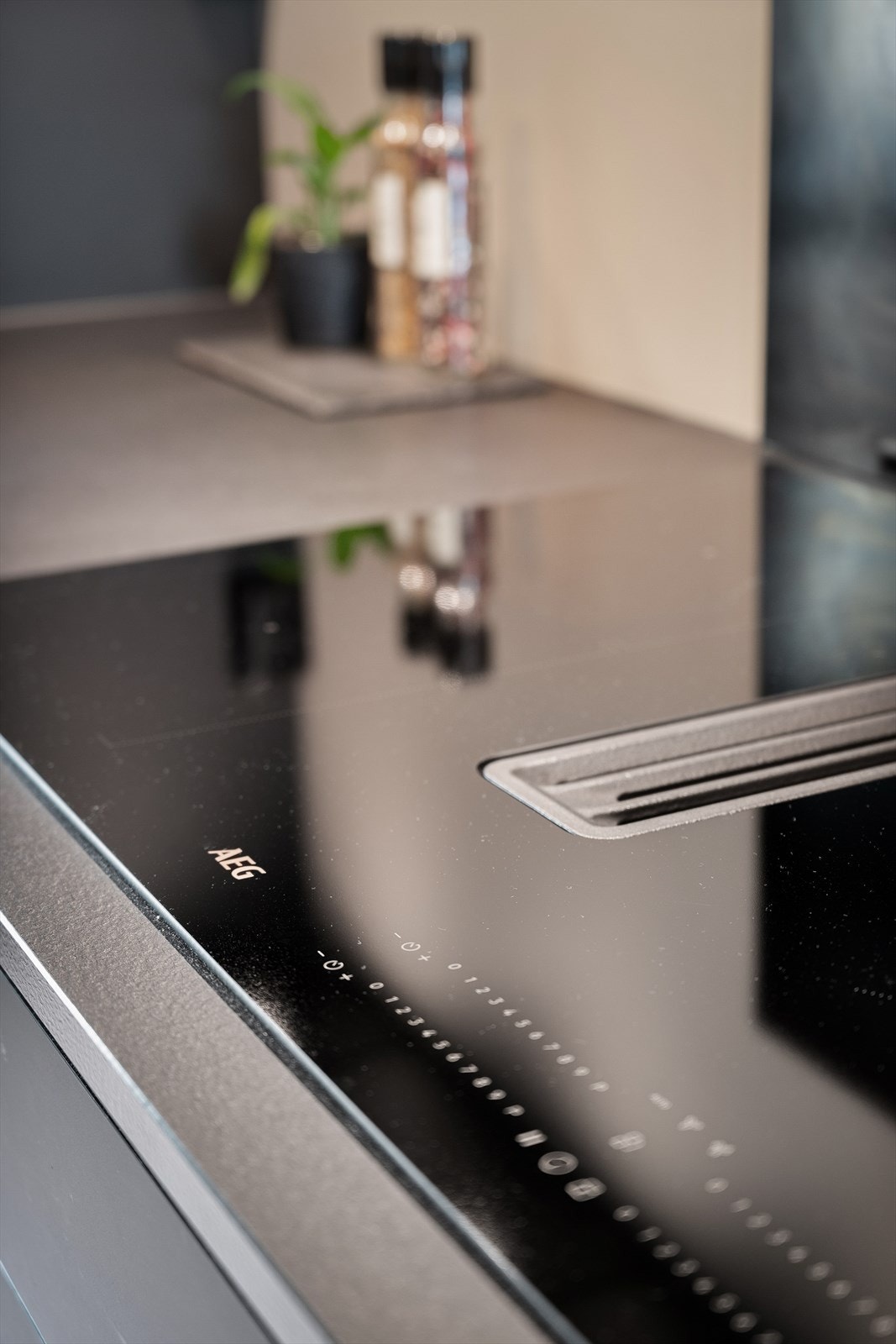 Høykvalitetshvitevarer fra AEG. Galleribilde