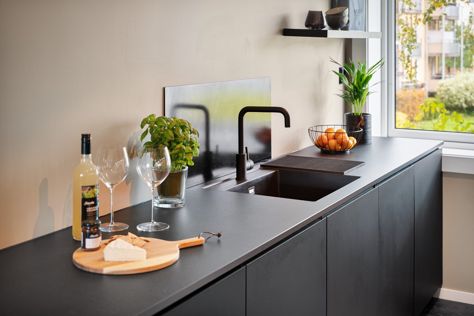 Det er installert både komfyrvakt og waterguard på det nye kjøkkenet. Galleribilde