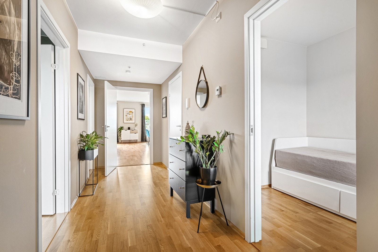 Hyggelig entré/ gang Galleribilde