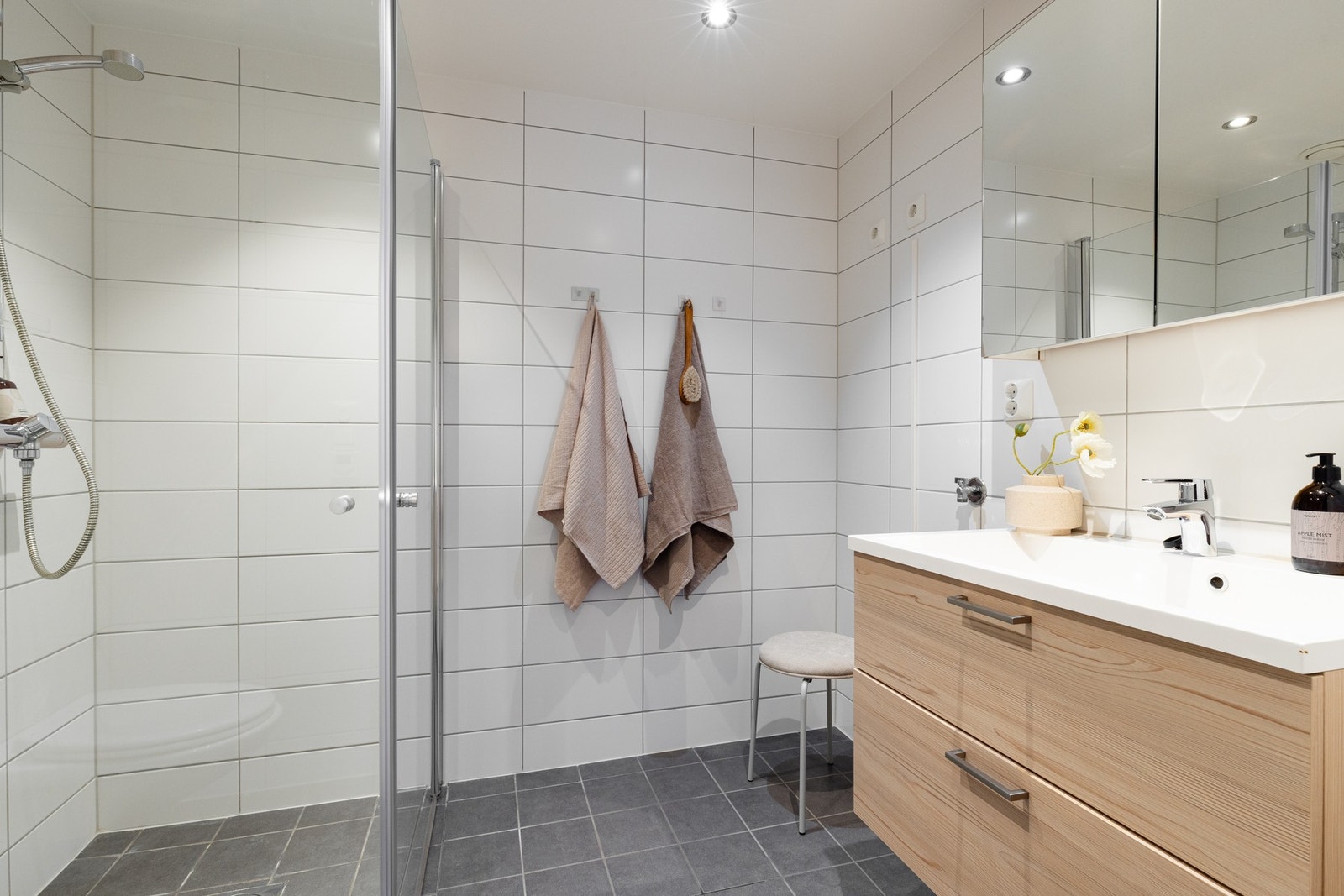 Her er det opplegg for vaskemaskin og tørketrommel. Galleribilde