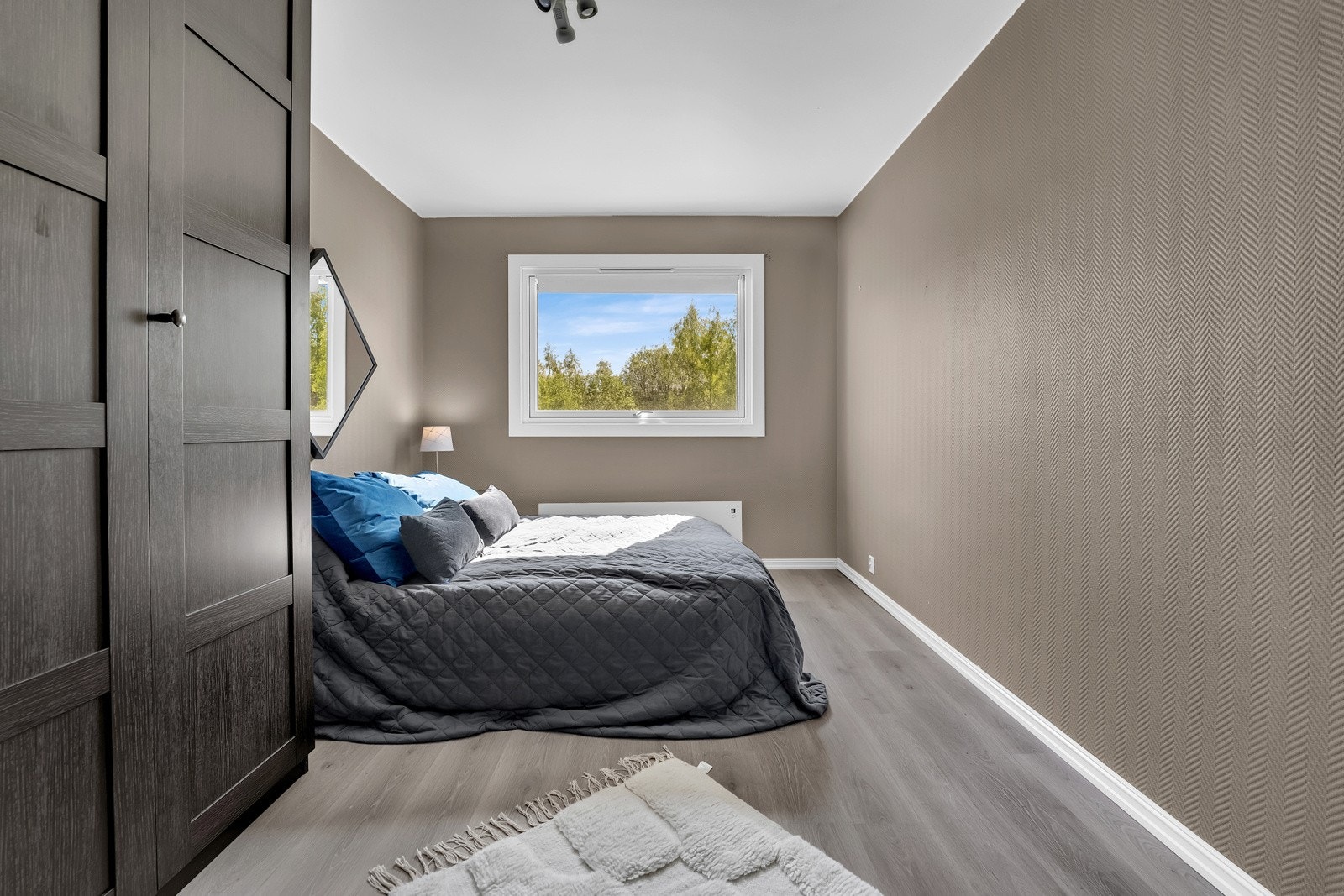 Hovedsoverommet er på hele 13 kvm. Galleribilde