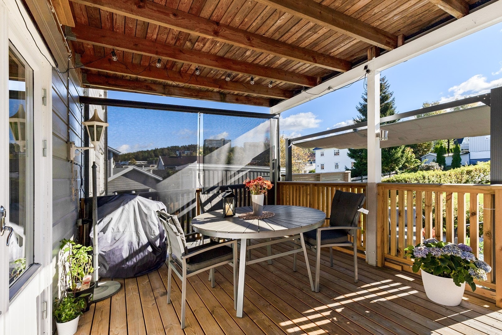 Sittegruppe nr. 2 på terrassen Galleribilde