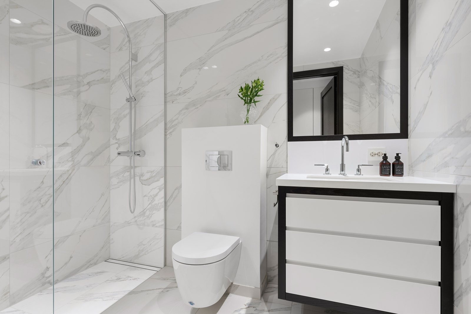 Badene har samme stil og uttrykk Galleribilde