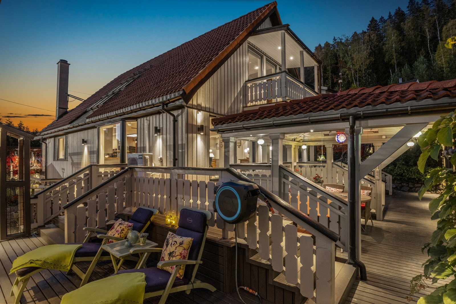 Flat og solrik tomt. Galleribilde