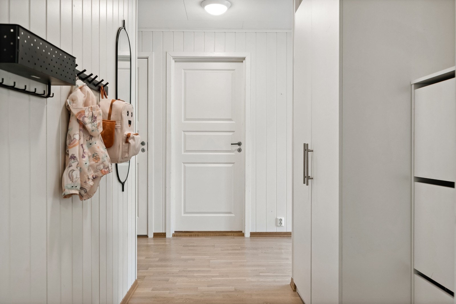 Her er det malt i lyse og moderne toner. Galleribilde