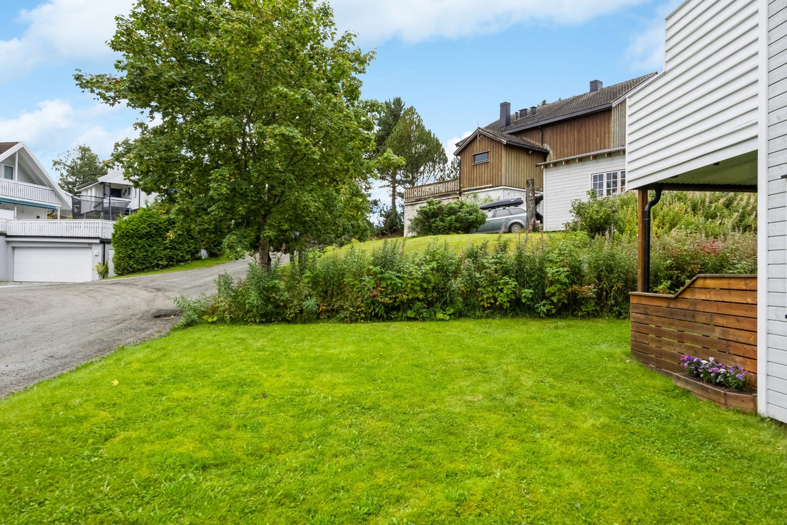 Store grøntområder i sameiet. Galleribilde