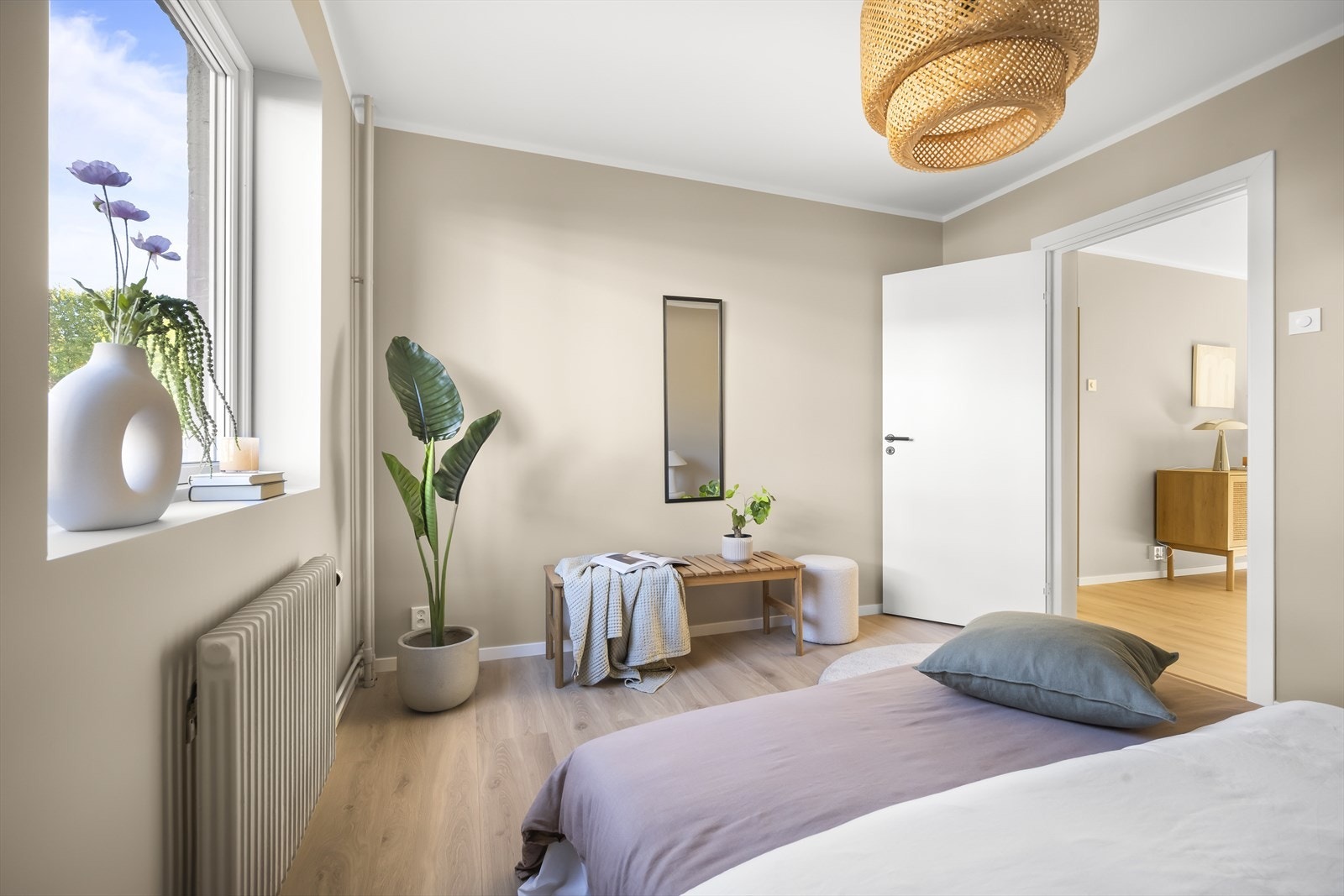 Begge soverommene er malt i behagelige fargetoner. Galleribilde