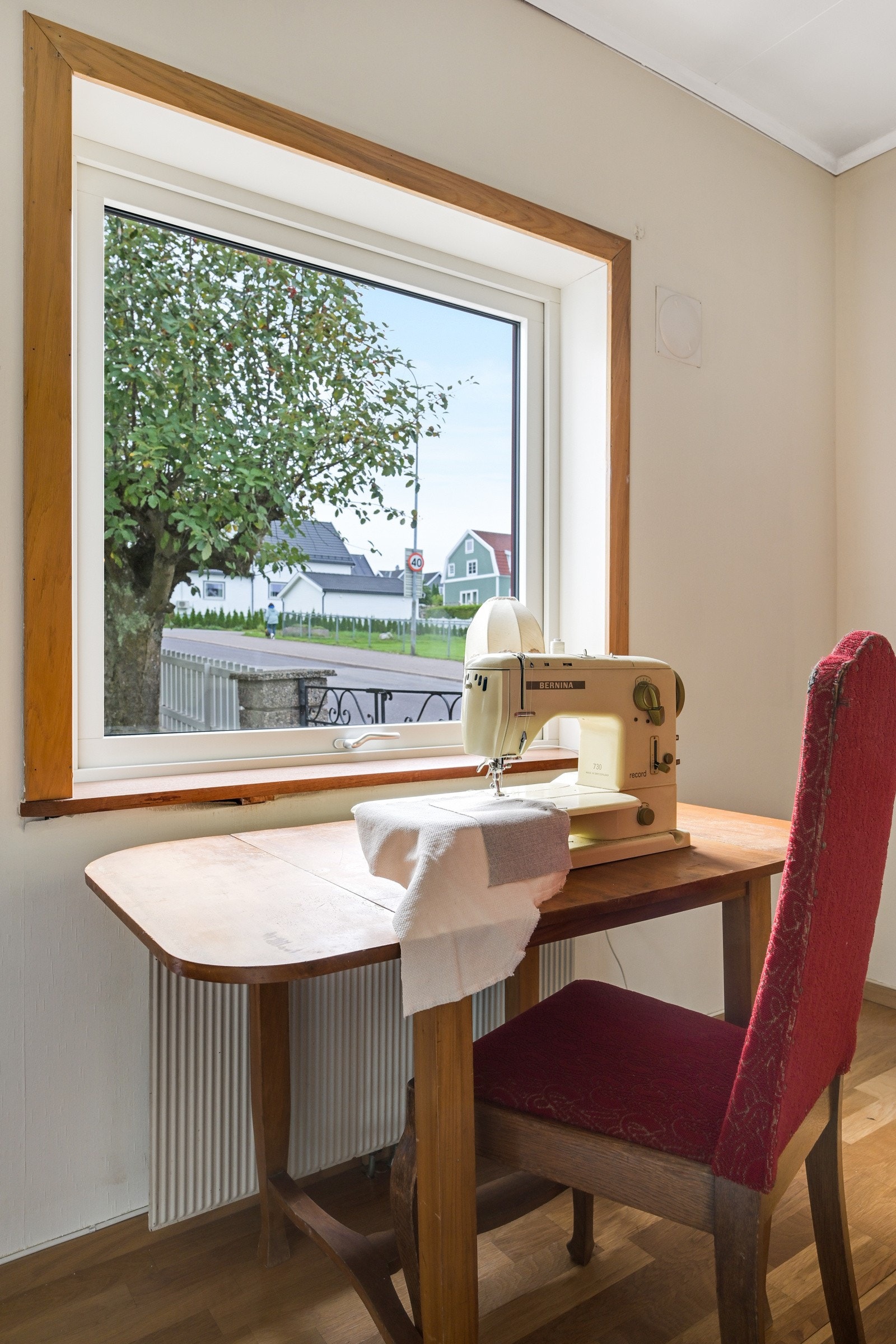 For de som har behov for hjemmekontor, hobbyrom eller gjesterom vil dette rommet kunne egne seg også til dette formålet. Galleribilde