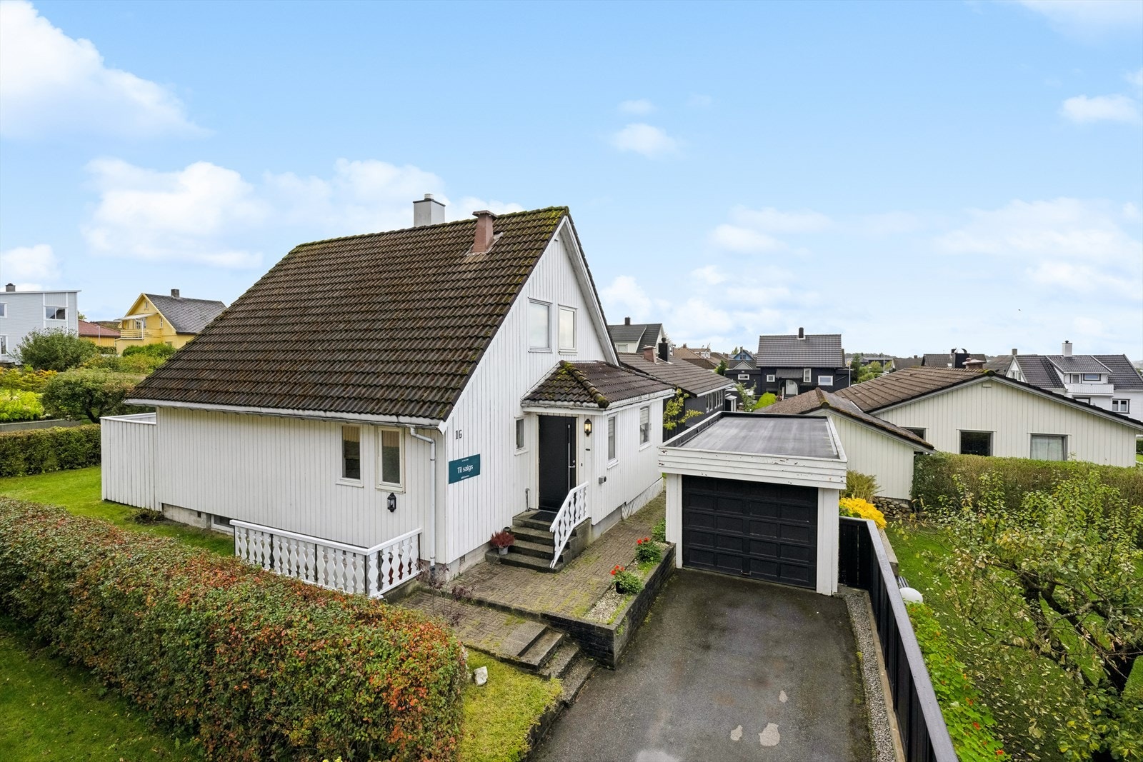 En trivelig familiebolig over tre plan Galleribilde