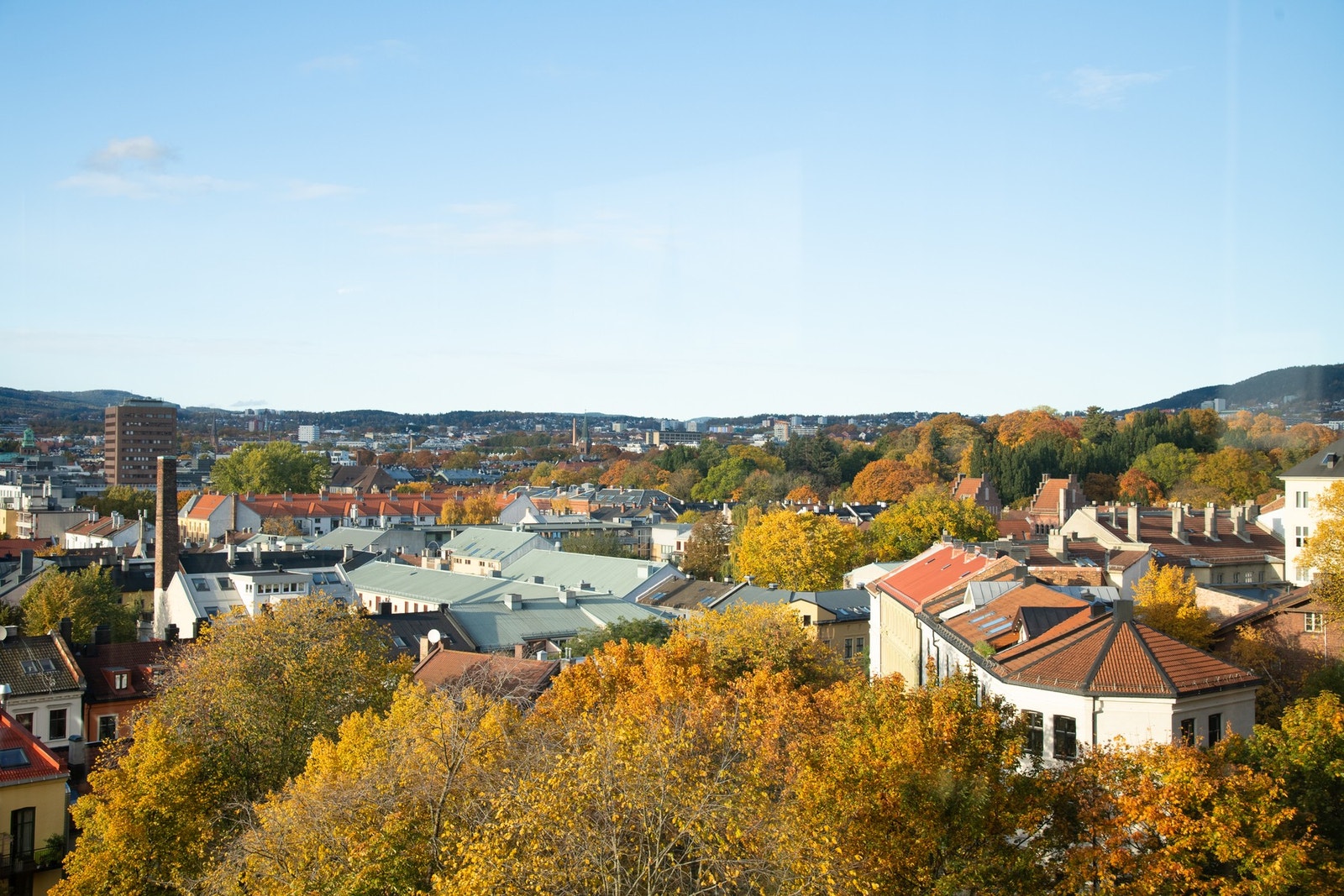Det er rikelig med innredningsmuligheter, med plass til både sittegrupper og en grill. Galleribilde