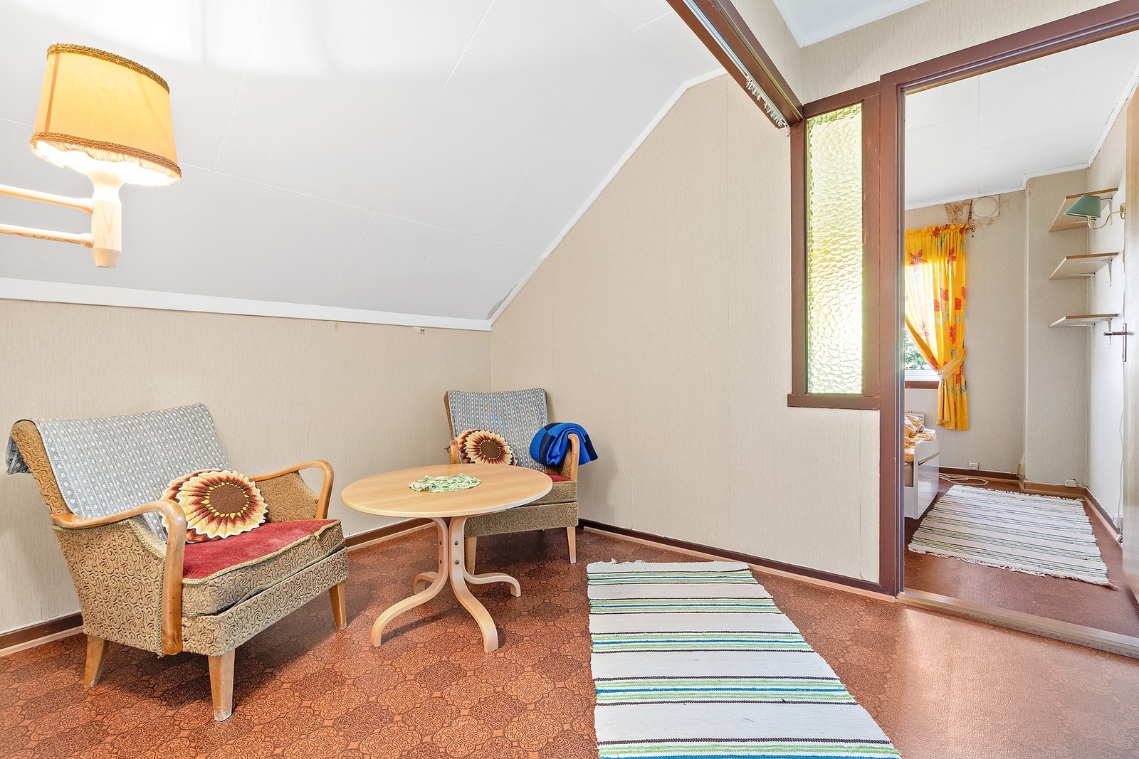 Rom på loft Galleribilde