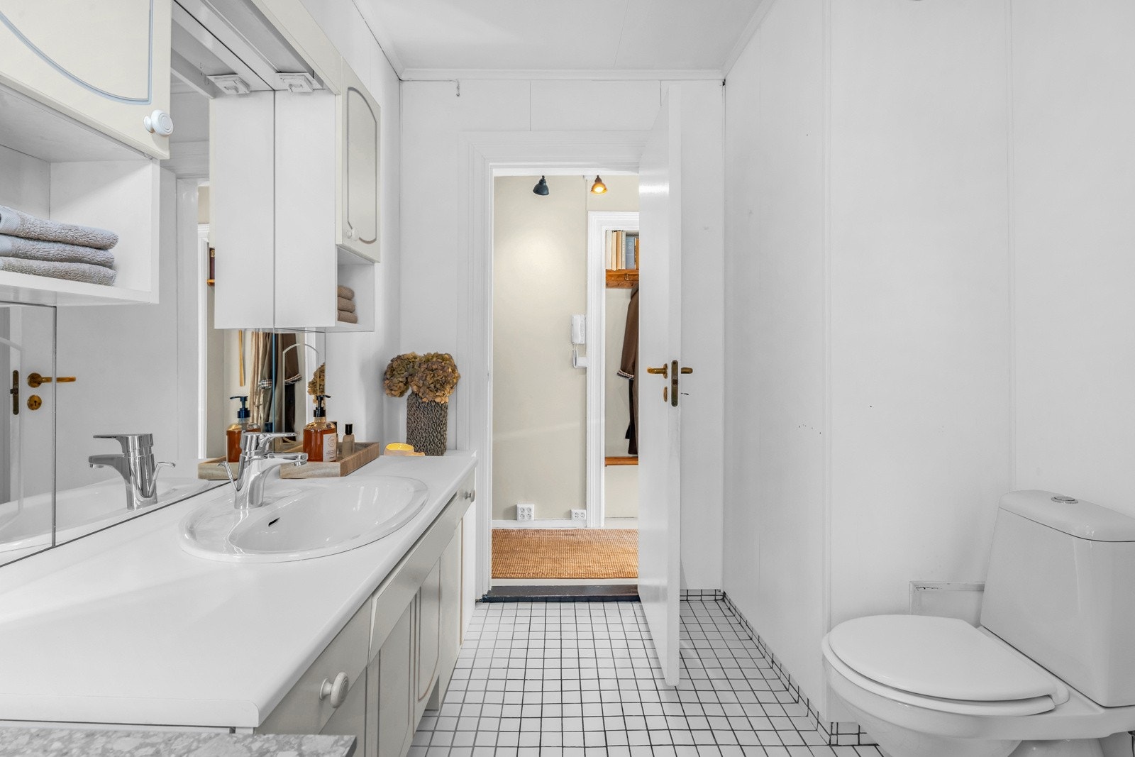 Opplegg for vaskemaskin. Galleribilde