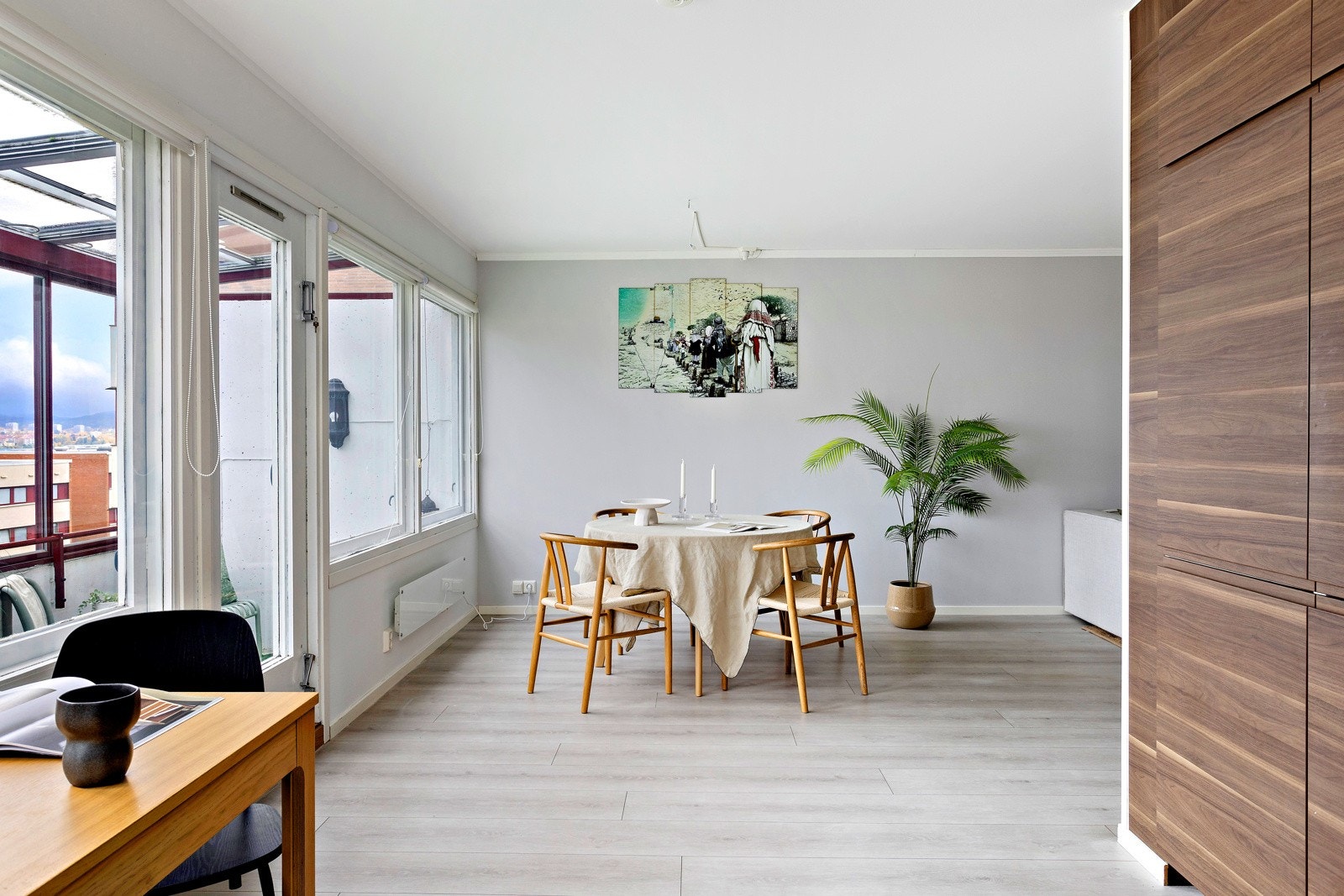 Den åpne løsningen skaper en moderne og god flyt i boligen Galleribilde