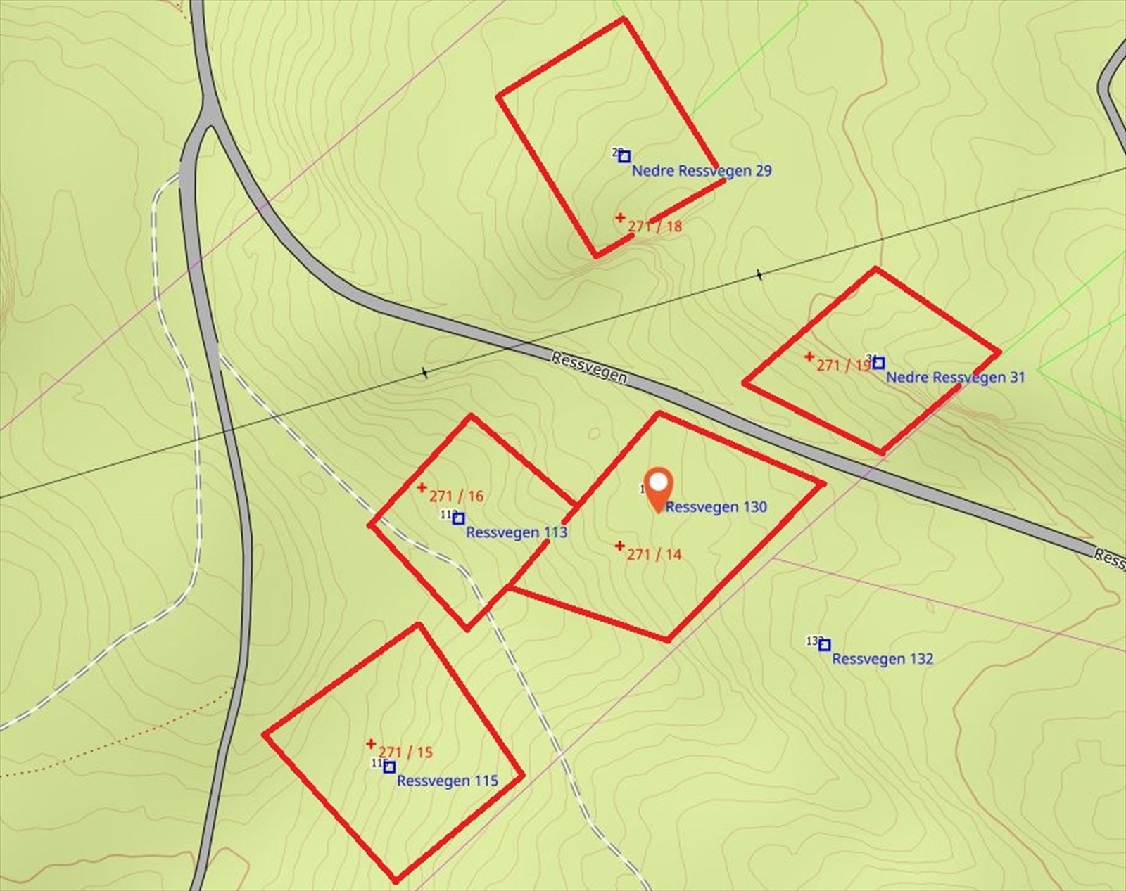 Kartutsnitt med inntegning av de respektive tomtene. Galleribilde