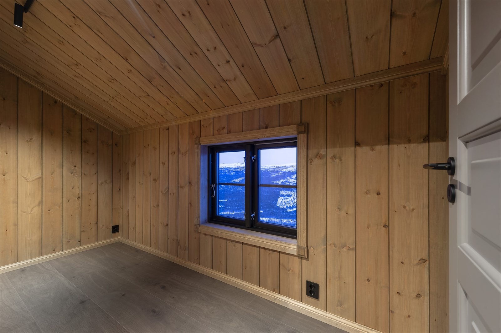 Soverom 1 (2. etasje) Galleribilde